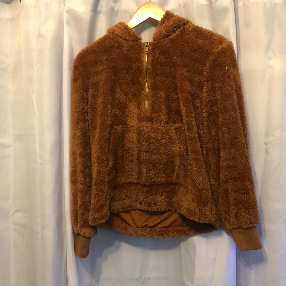 Hooded Sherpa